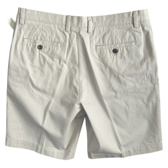 Amazon Essentials Slim-Fit 9" Stretch Chino Short 100% Cotton Light Grey 34W - Picture 4 of 11